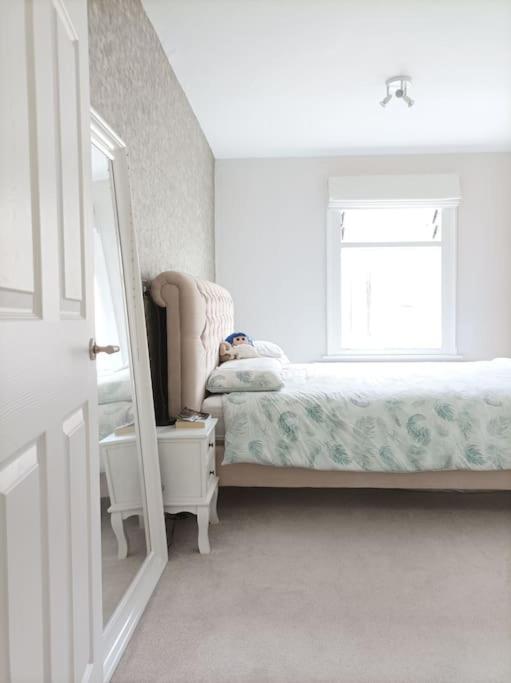 Modern And Cosy 2 Bedroom Flat In Notting Hill London Bagian luar foto